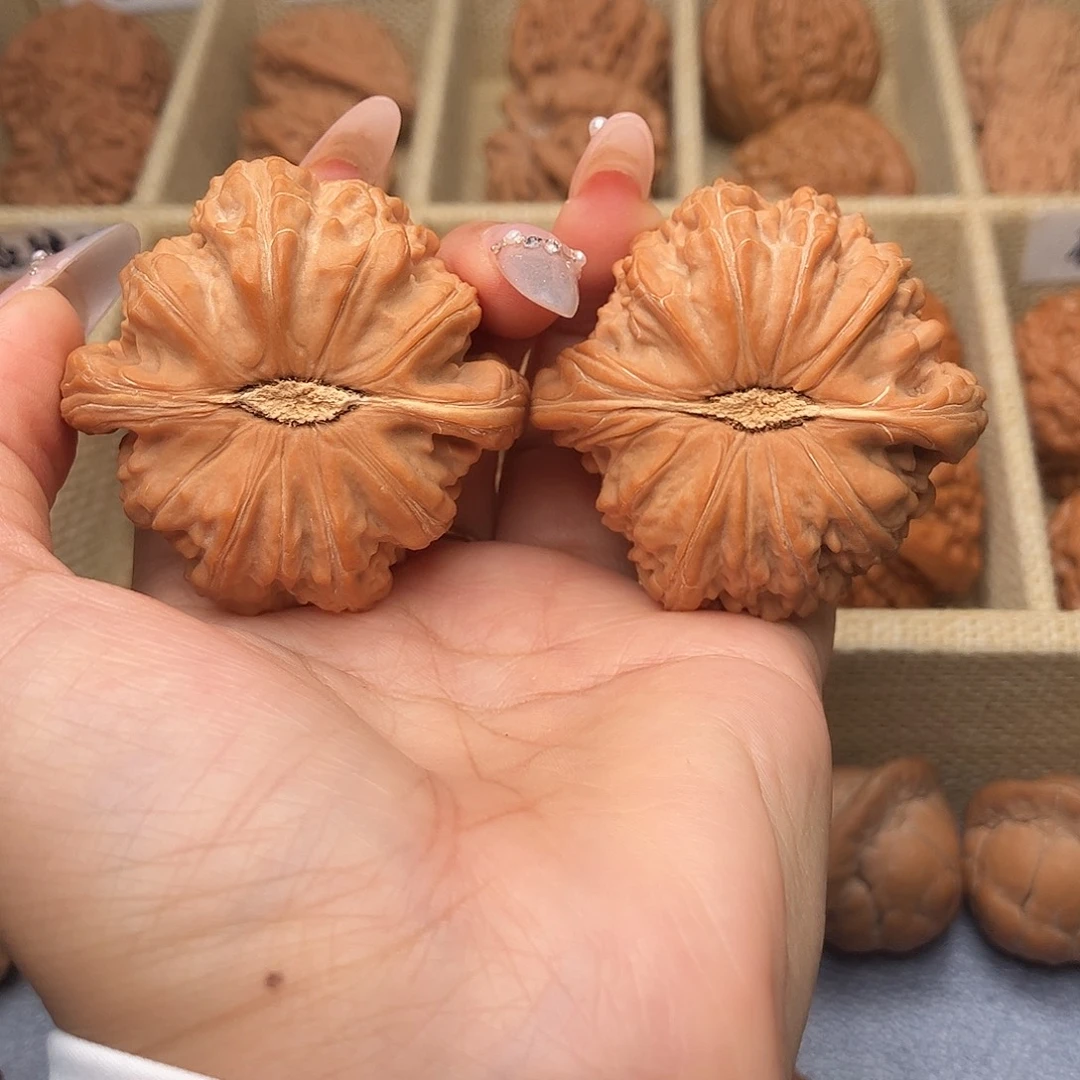 把件文玩核桃白狮子