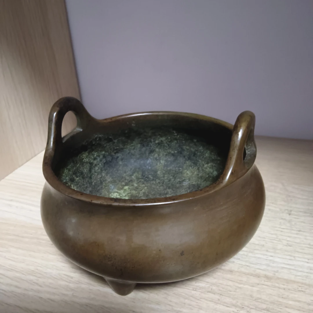 精仿铜香炉包浆好，（具体细节直播间问询清楚，发货后不退换）