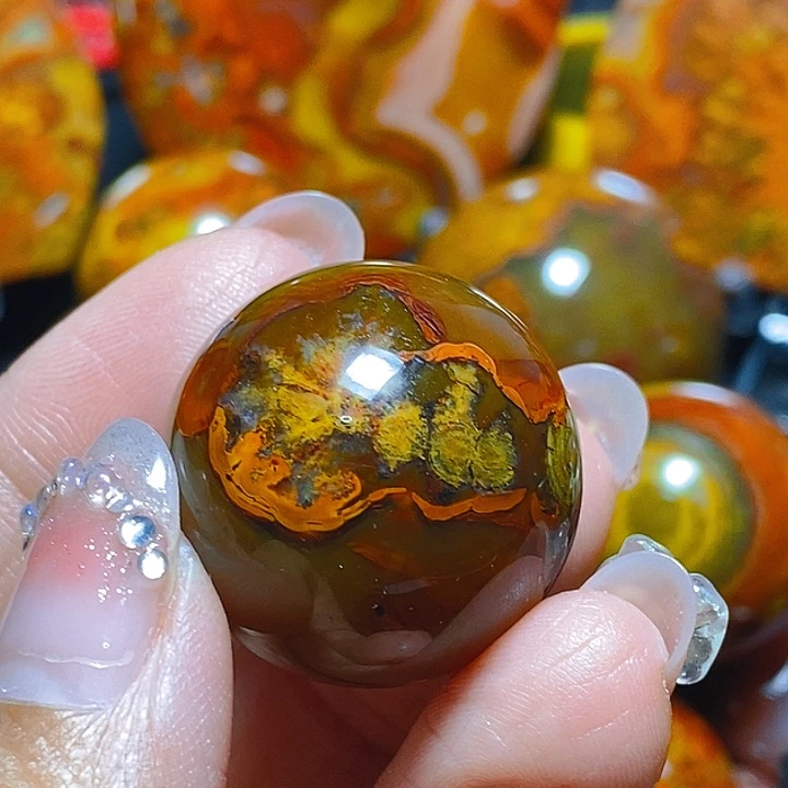 飞***河玛瑙/玉髓未镶嵌颈饰