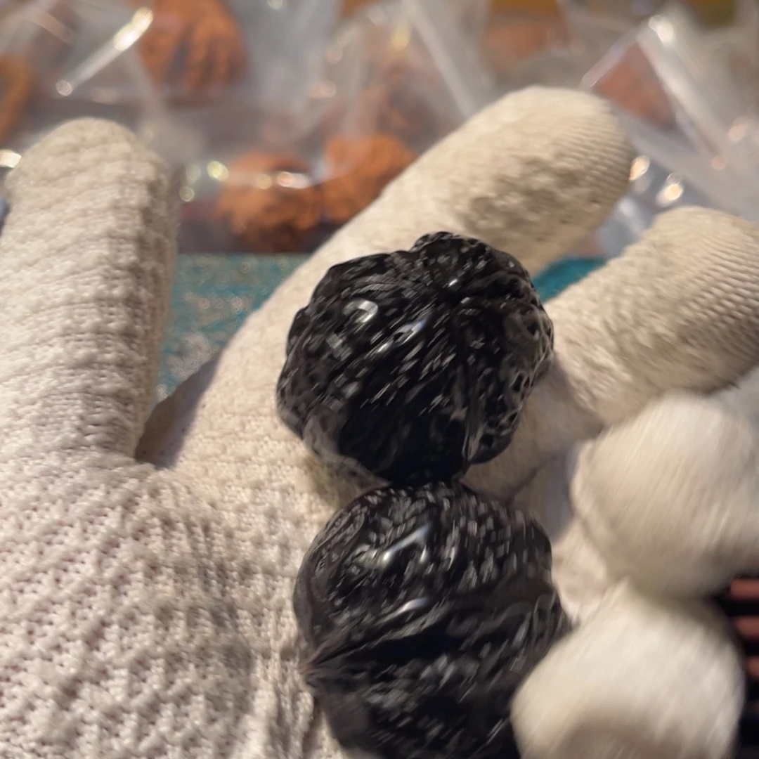 诗***梦文玩核桃吊坠嘎嘎嘎嘎