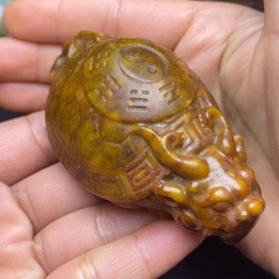 和田玉（糖玉）挂件未镶嵌