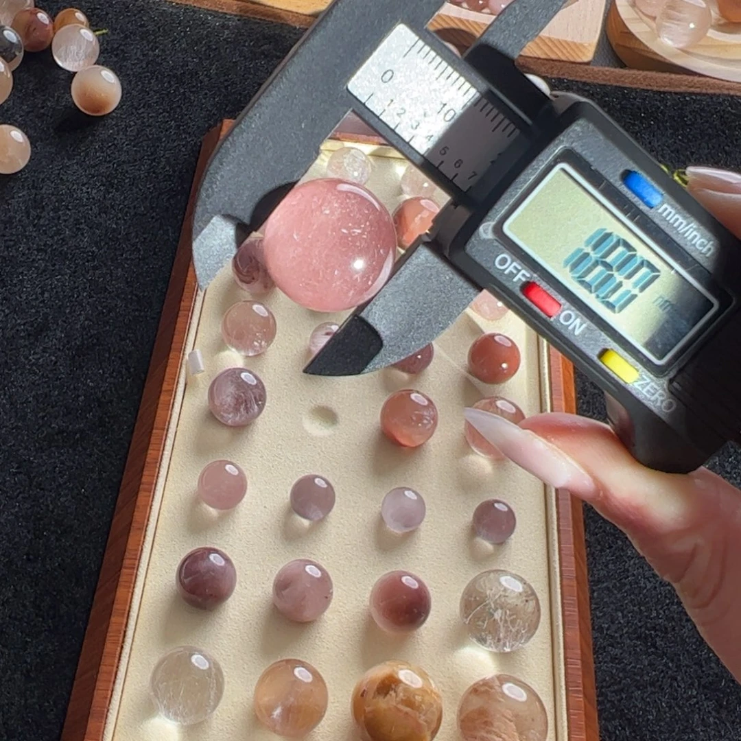 ****娜未镶嵌水晶手链18m定制不退不换