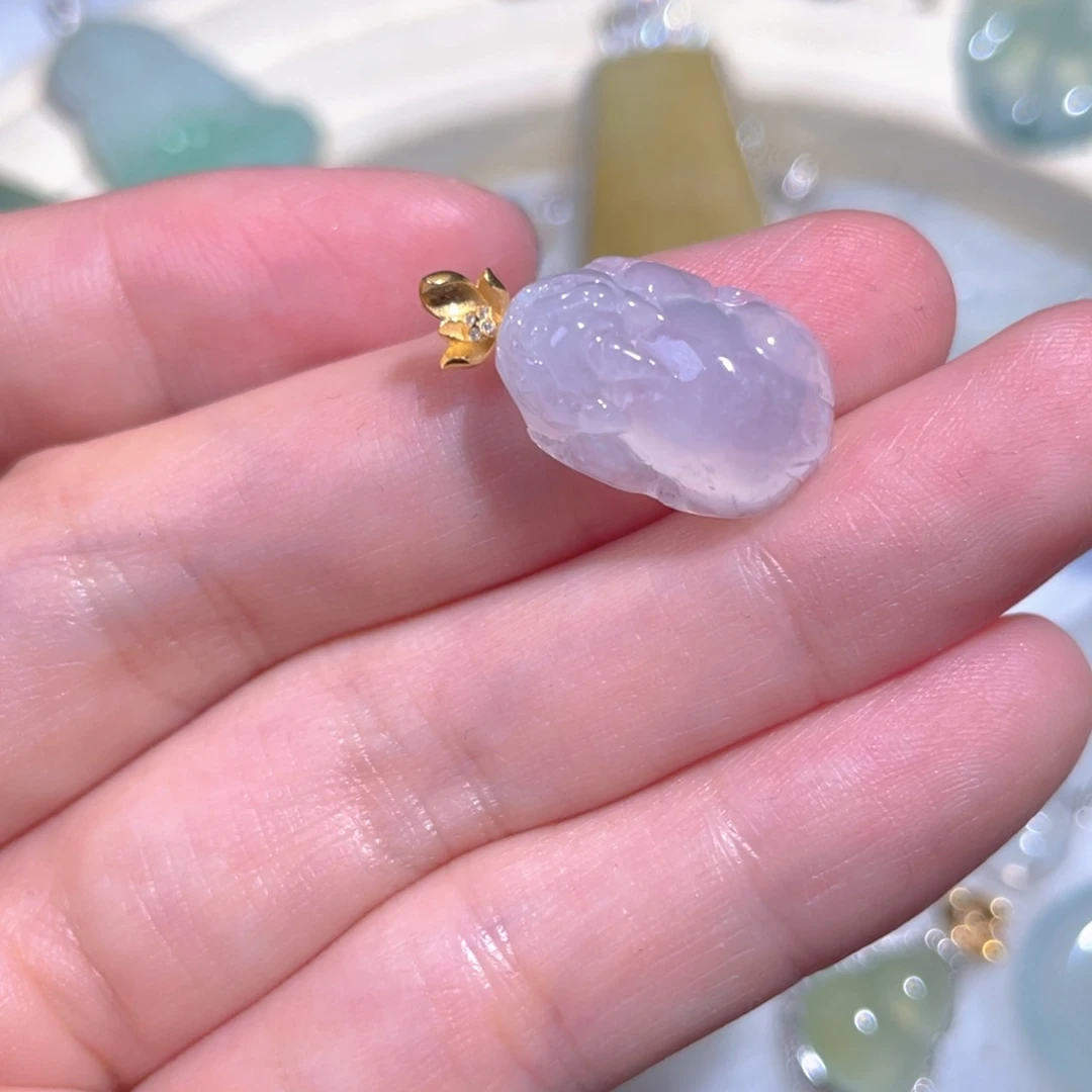 翡翠颈饰18K金镶嵌翡翠