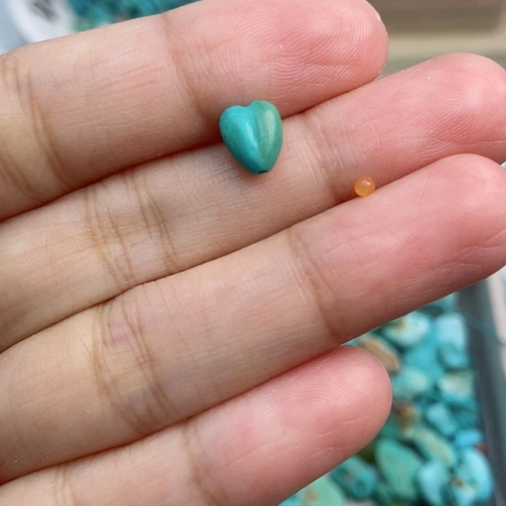 南红玛瑙未镶嵌珠宝奇石
