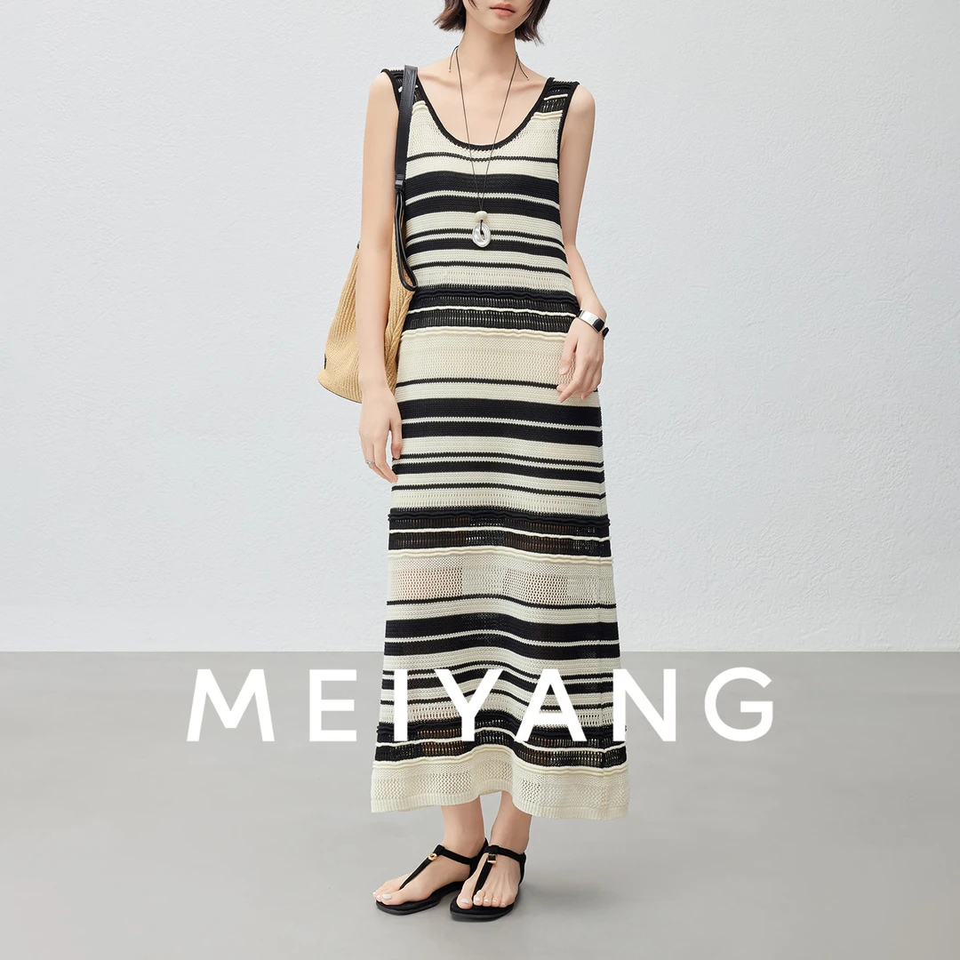 A美洋MEIYANG【商场同款】渐层针织连衣裙 条纹背心裙-周五