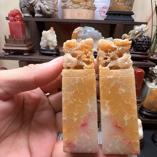 石材昌化软地黄地鸡血石