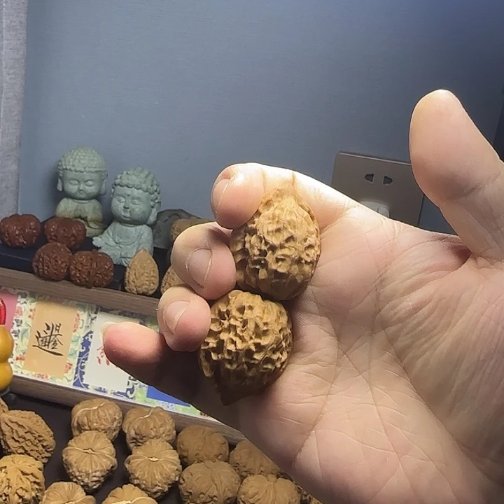 把件文玩核桃28凤冠小手捻