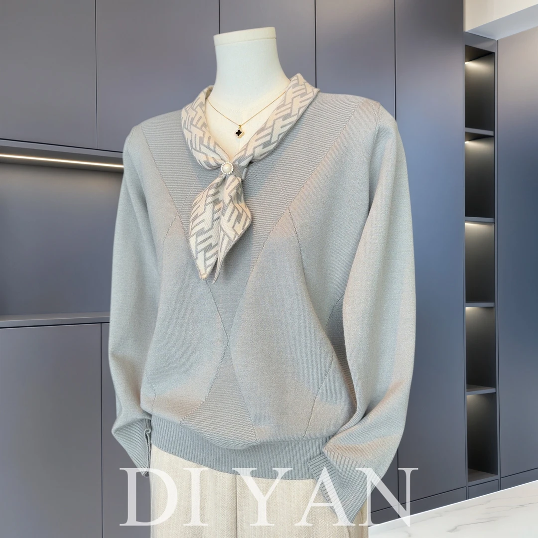 2025新款时尚洋气妈妈秋装长袖针织小衫中老年女春秋毛衣打底上衣