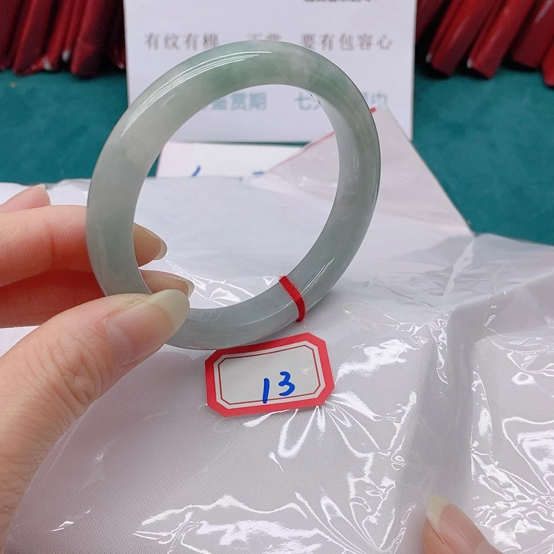 翡翠手镯未镶嵌初****意133333333