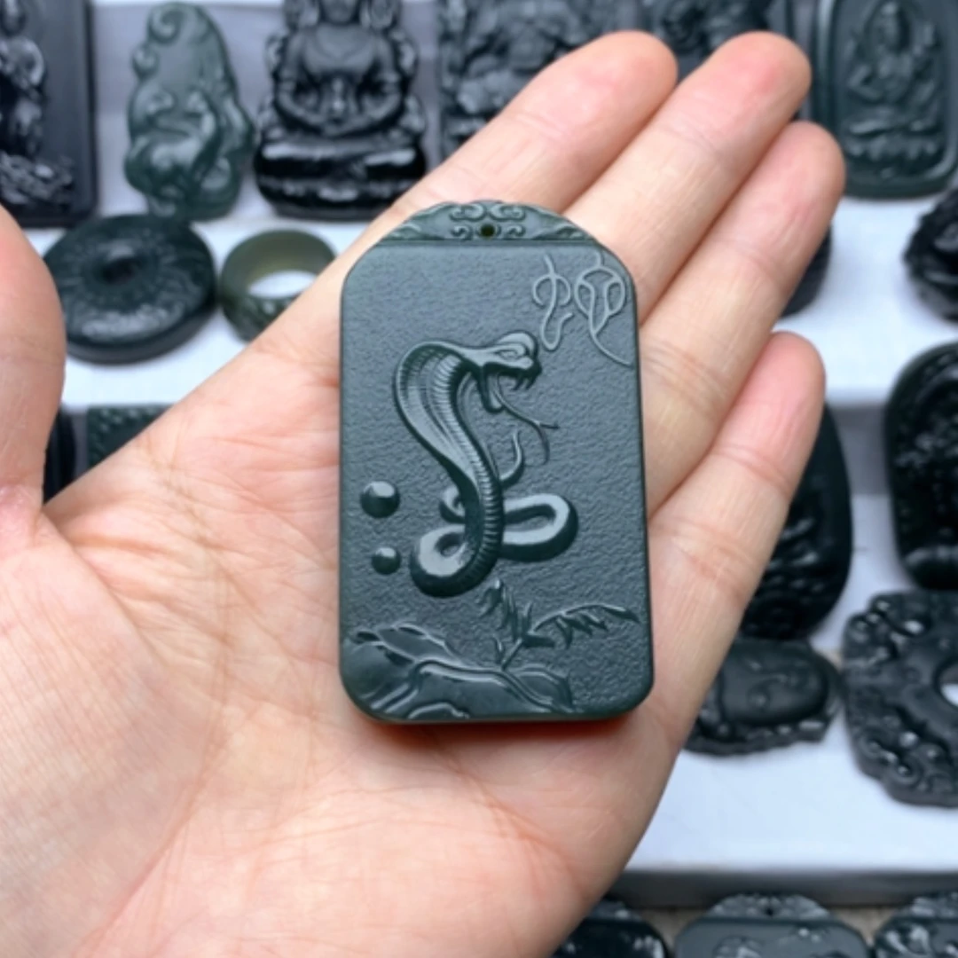 【闪购商品】和田玉颈饰未镶嵌双面雕刻