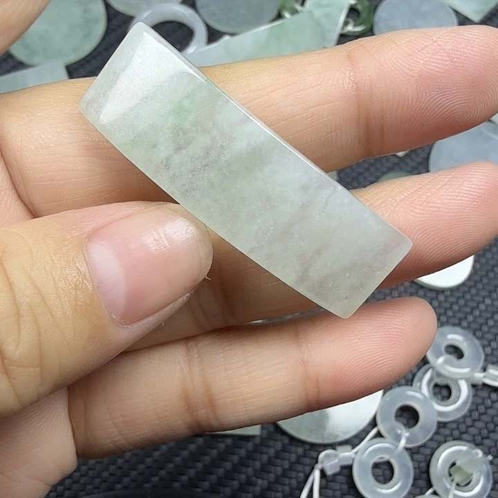 颈饰未镶嵌翡翠天然缅甸A货翡翠