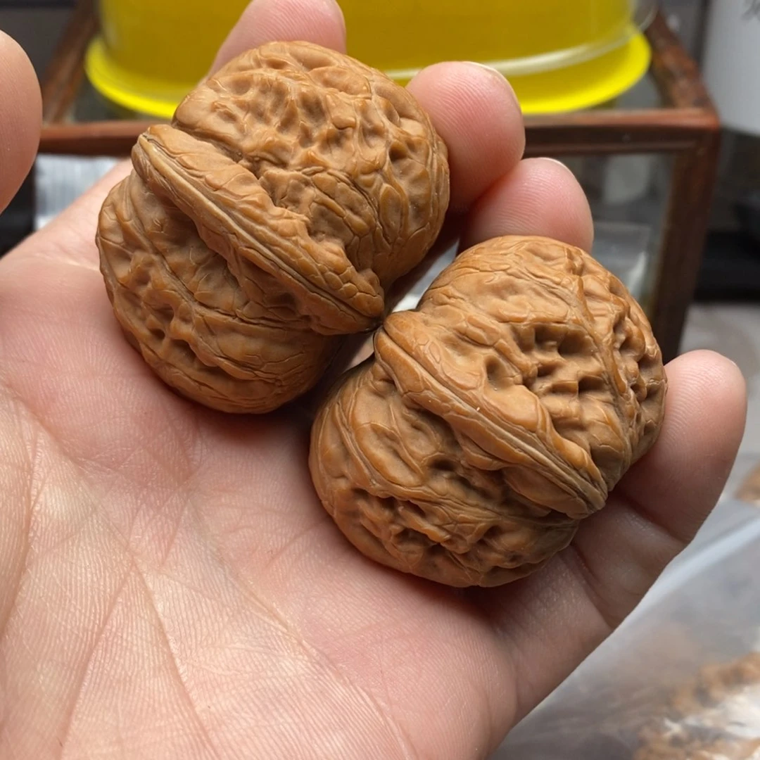 核桃把件F**子四五元宝