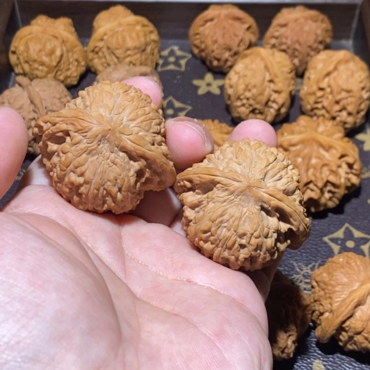 文玩核桃把件满天星45