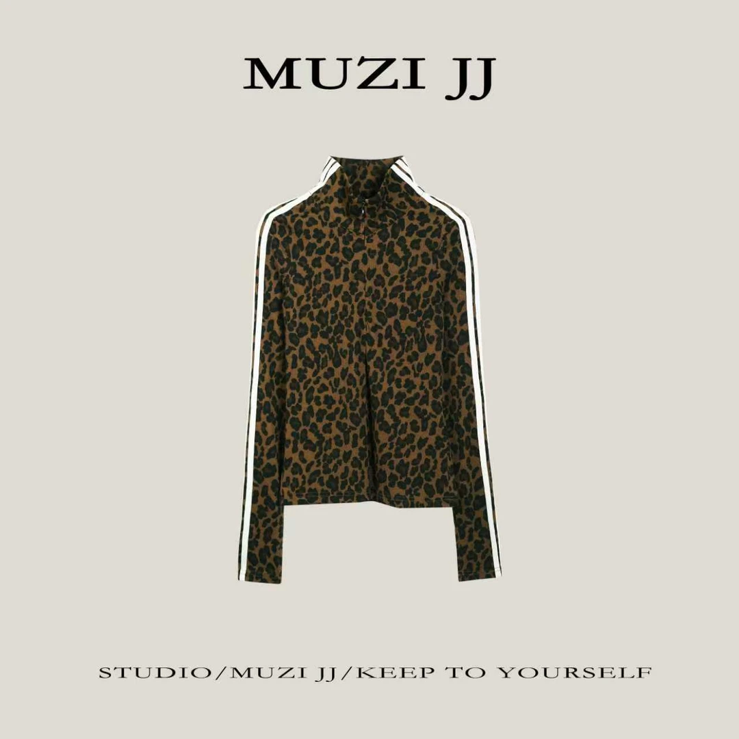 MUZI-晶晶专属-711667设计感休闲百搭时尚侧条豹纹T恤