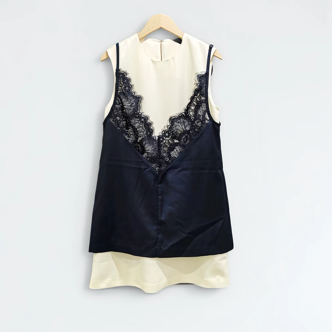 递进时髦蕾丝吊带叠穿简线条背心 法式浪漫蕾丝假两件套