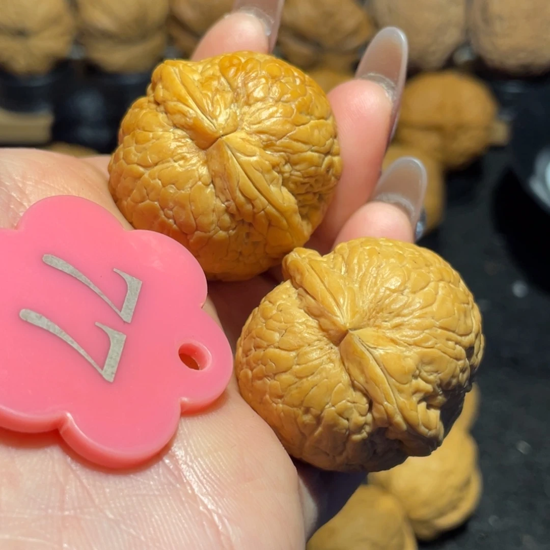 绝版七彩大西瓜核桃34。