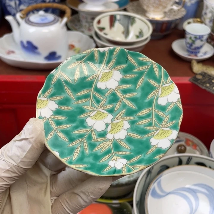 他家瓷器真美…开播了