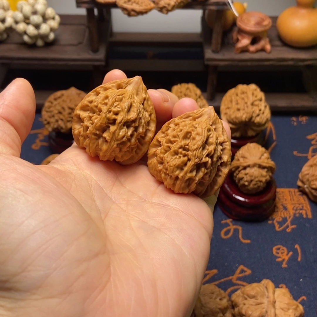 文玩核桃把件全品火麒麟尺寸36