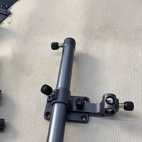 饵料架渔护架平板枪色划痕