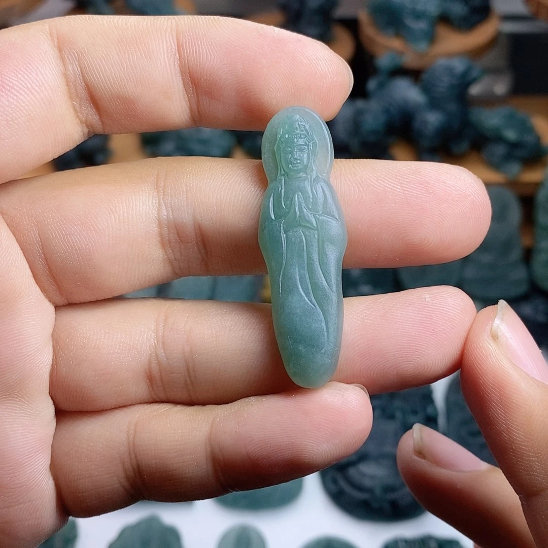 定制翡翠未镶嵌观音