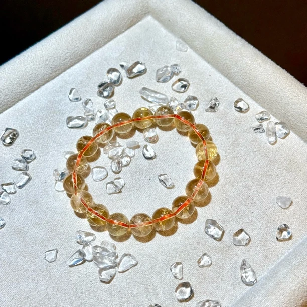 天然黄水晶巴西黄手串素圈小众时尚百搭送礼物招米