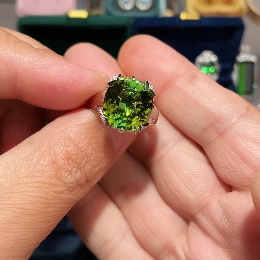 碧玺戒指18K金镶嵌13.3ct