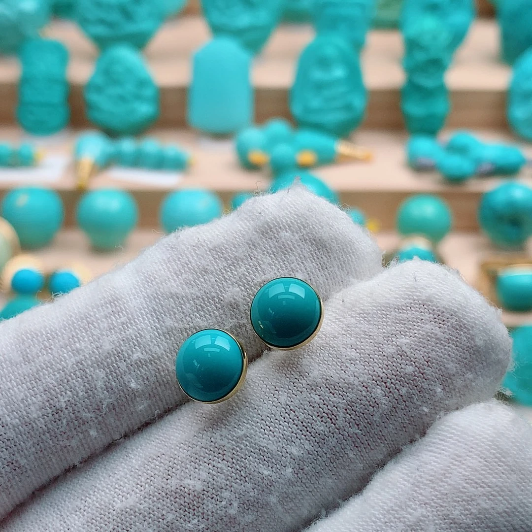 绿松石18K金镶嵌耳钉