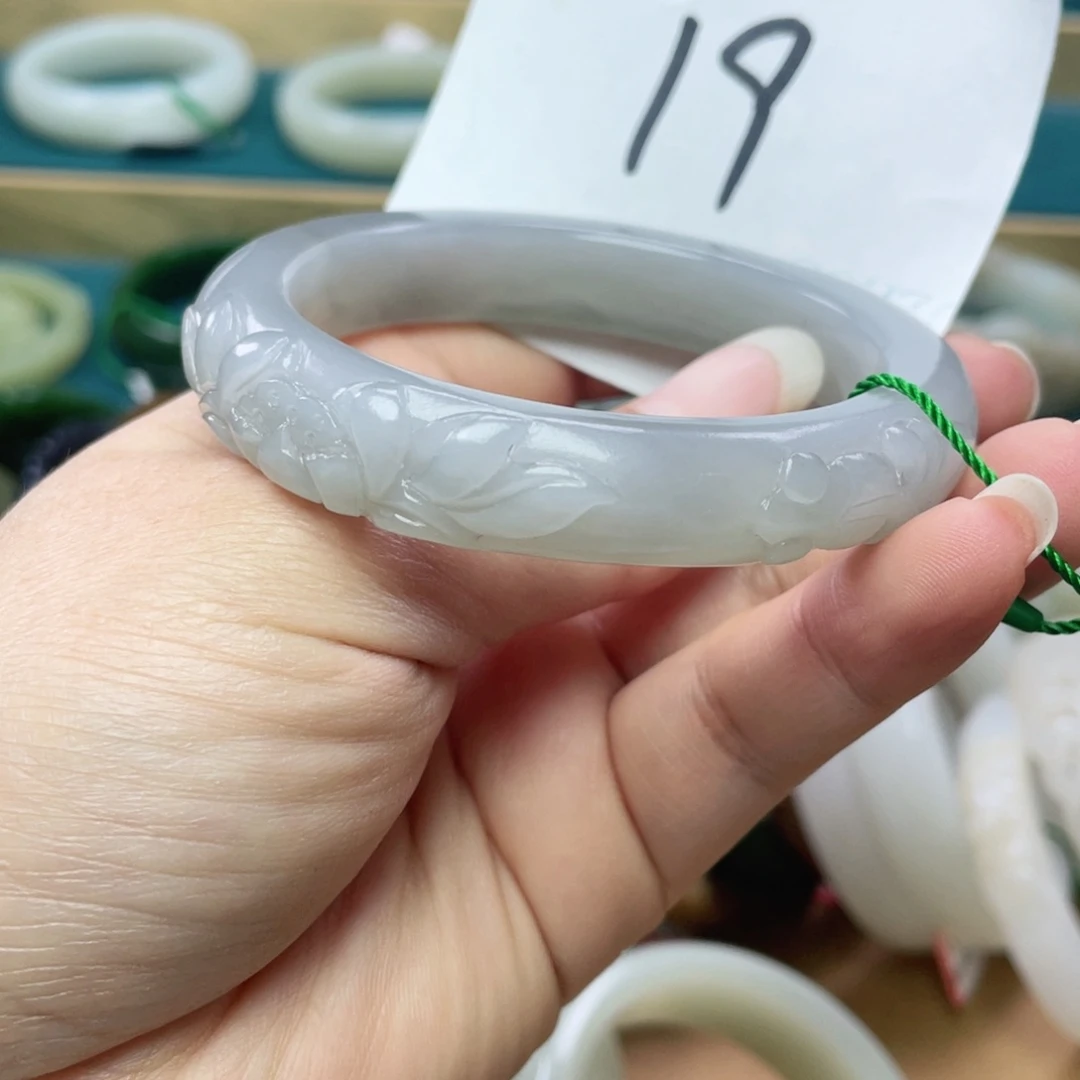 未镶嵌手镯和田玉圈口57