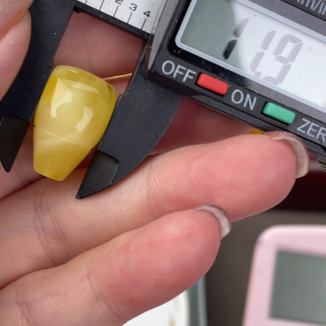 足银镀金镶嵌蜜蜡裸石微瑕1174