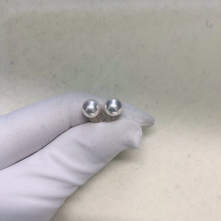 18K金镶嵌耳钉6.5-7海水珍珠