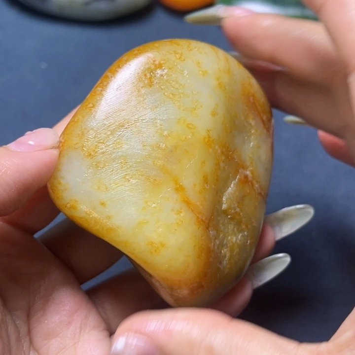 未镶嵌和田玉珠宝奇石