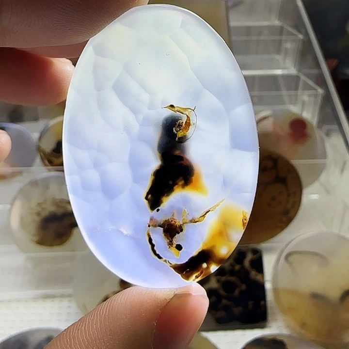 玛瑙/玉髓未镶嵌珠宝奇石