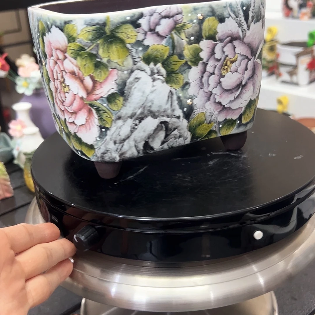 啊***伟手绘陶瓷花盆美盆