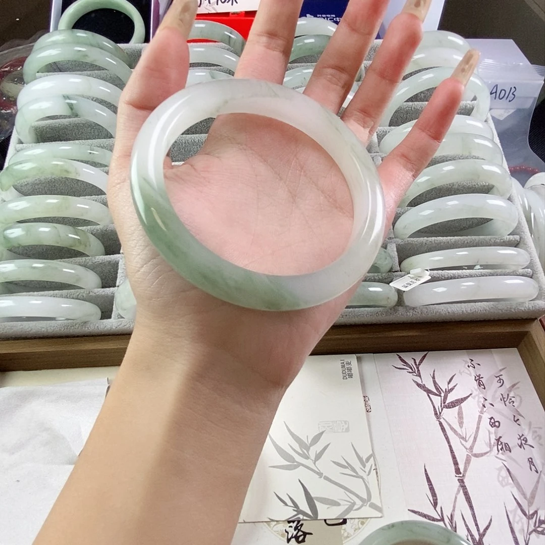 石英质玉手镯未镶嵌璐*A013