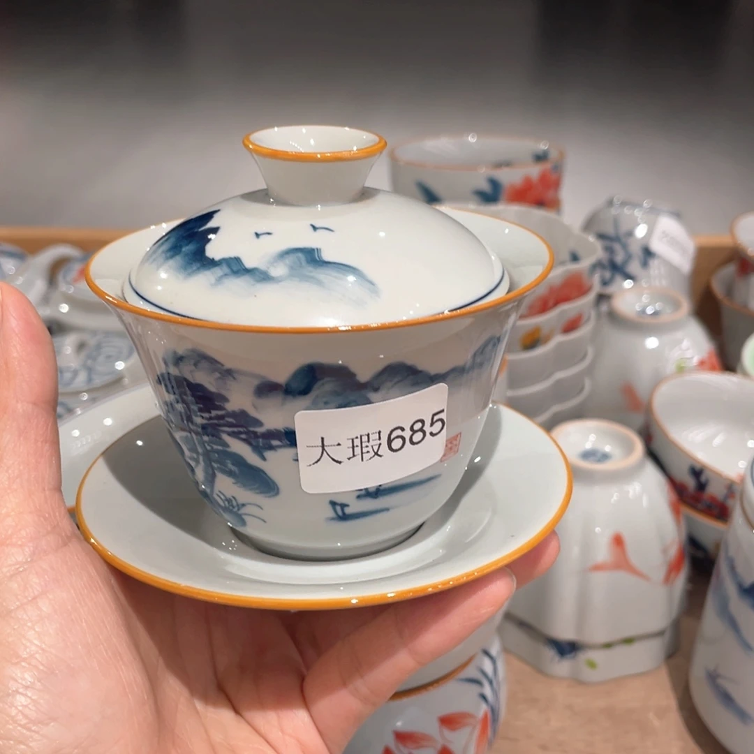 釉下手绘茶具微瑕