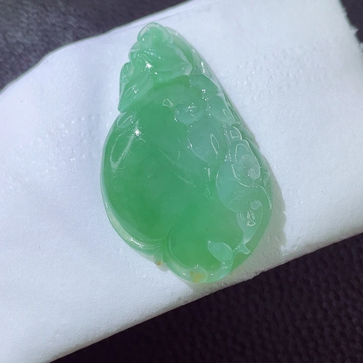 定制翡翠未镶嵌翡翠