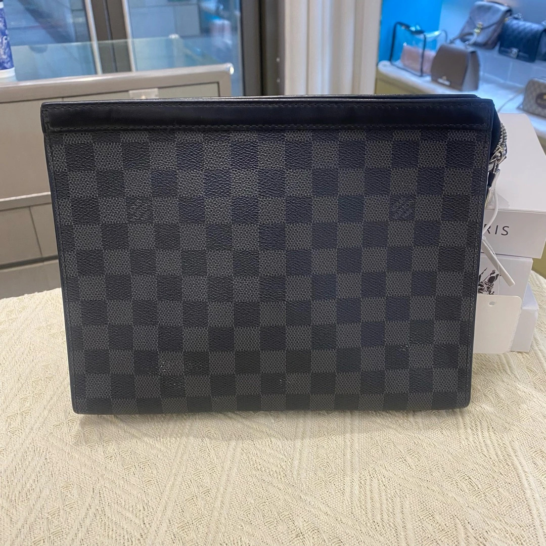 95新 LouisVuitton/路易威登 lv棋盘格洗漱包26 手拿包 13250697