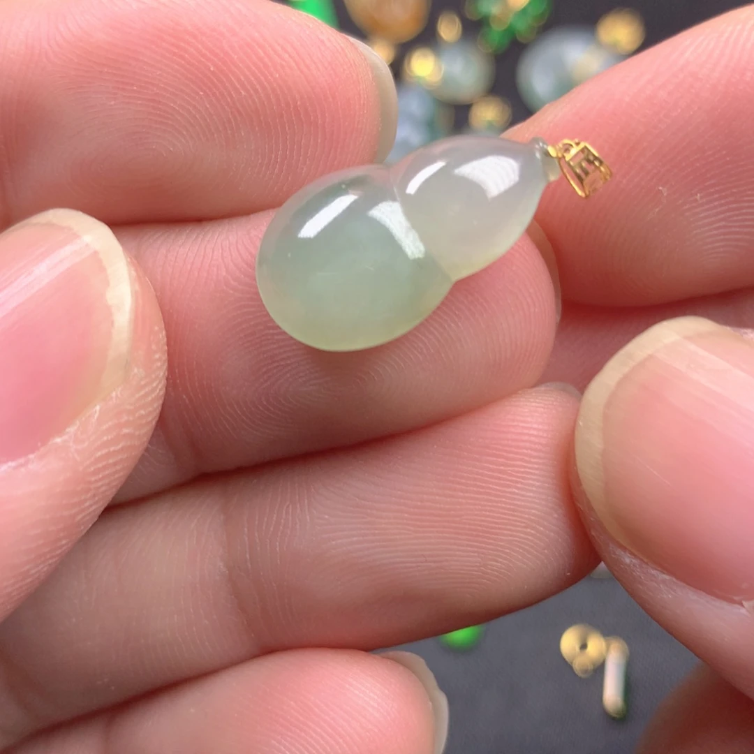 【闪购商品】颈饰18K金镶嵌翡翠翡翠