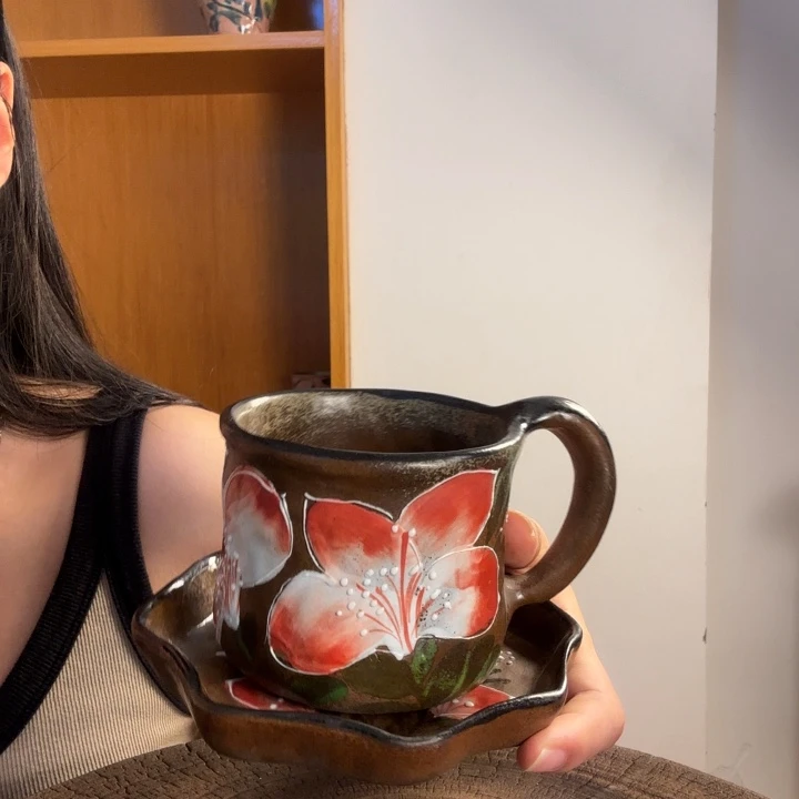 手捏手绘景德镇陶瓷