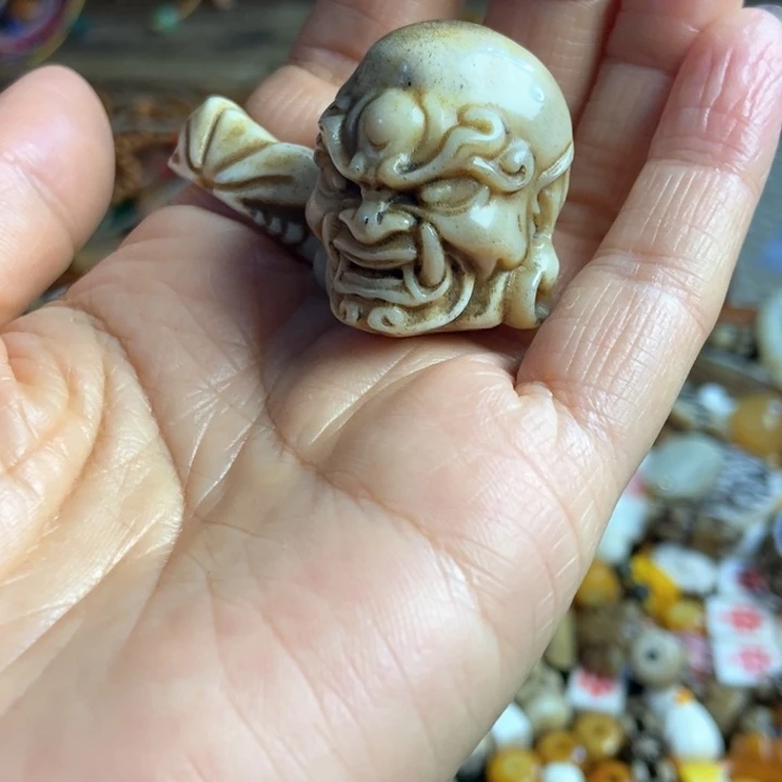 用****9配饰鹿角雕刻不动一个