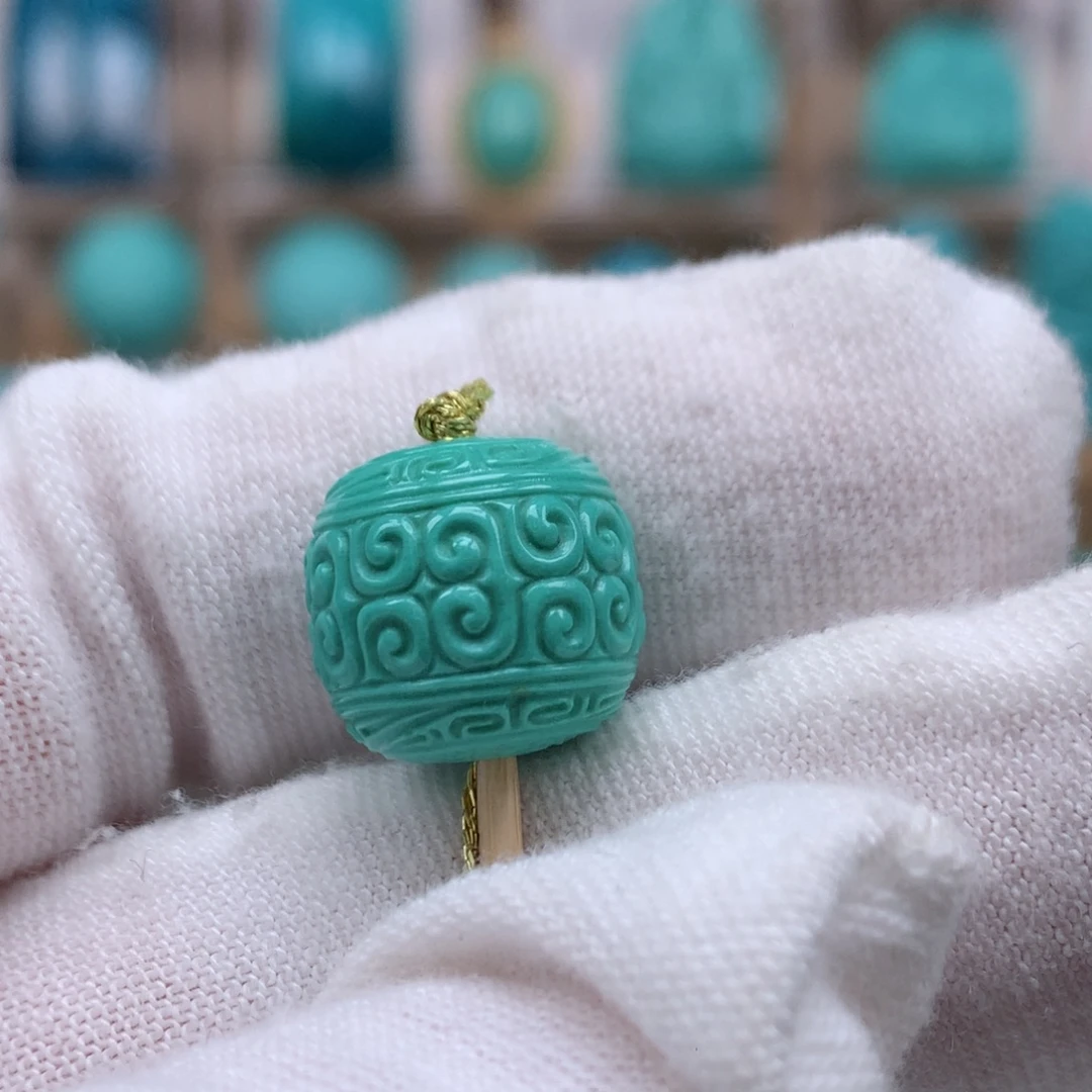 绿松石未镶嵌珠宝奇石13.5mm