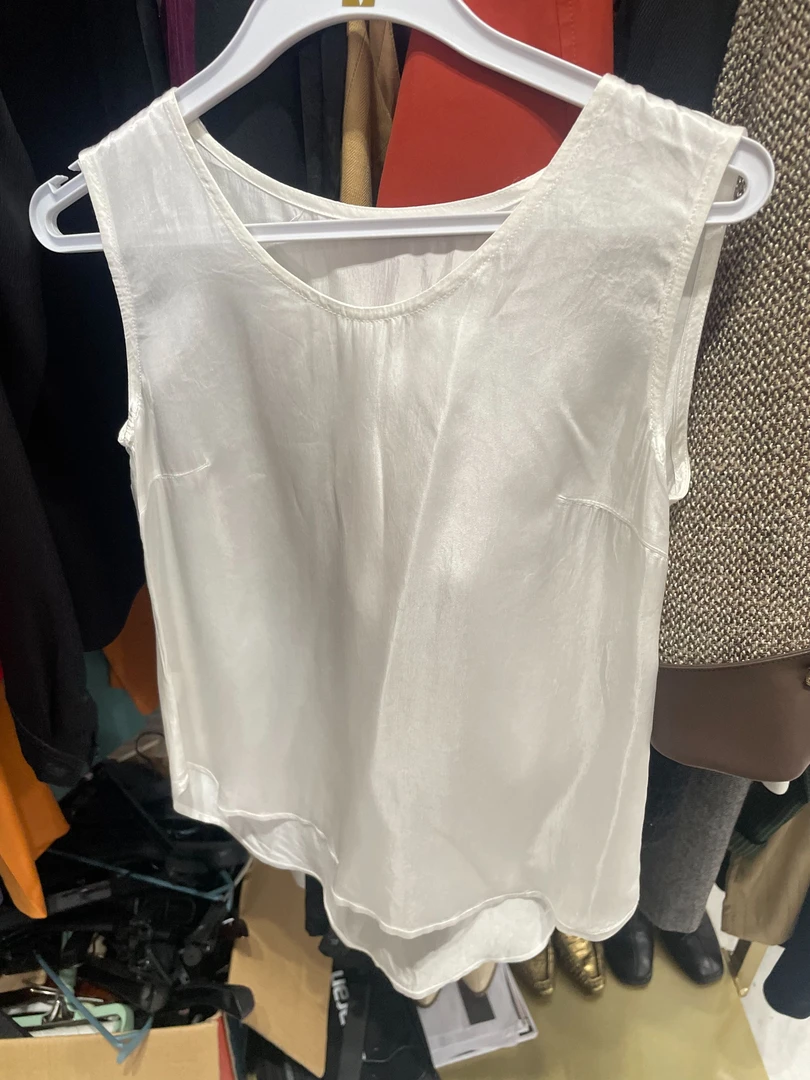 YJ白色背心（断码慎拍）