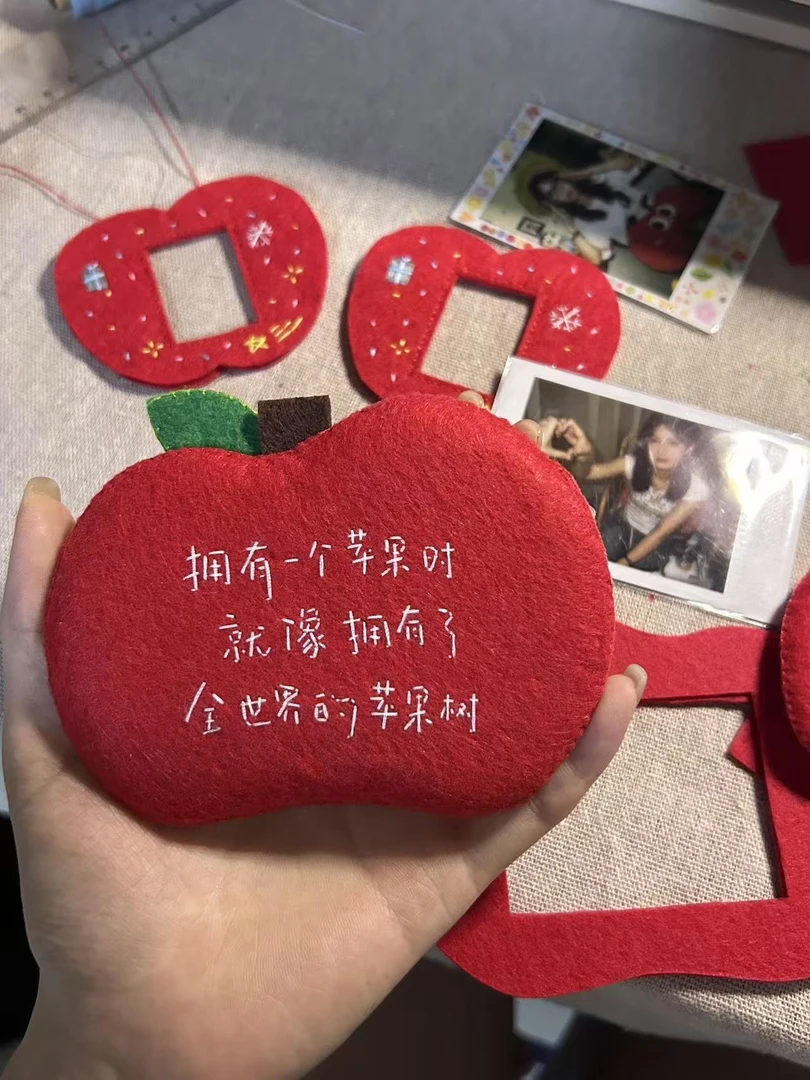 【爱宝】圣诞节苹果不织布挂件可放照片可爱创意手工材料包车内挂件