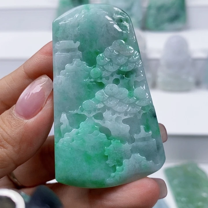 翡翠未镶嵌颈饰翡翠