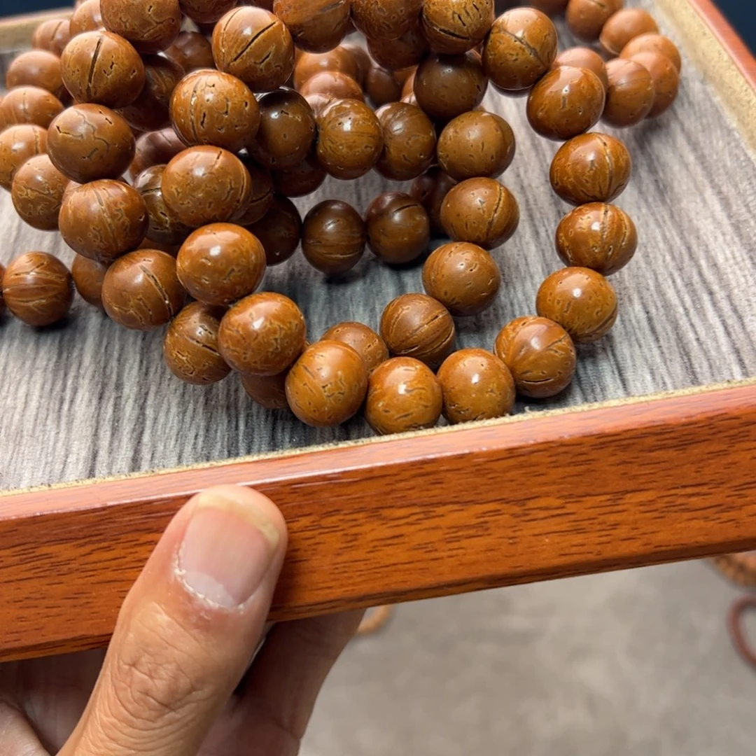 桃核手串///////////1