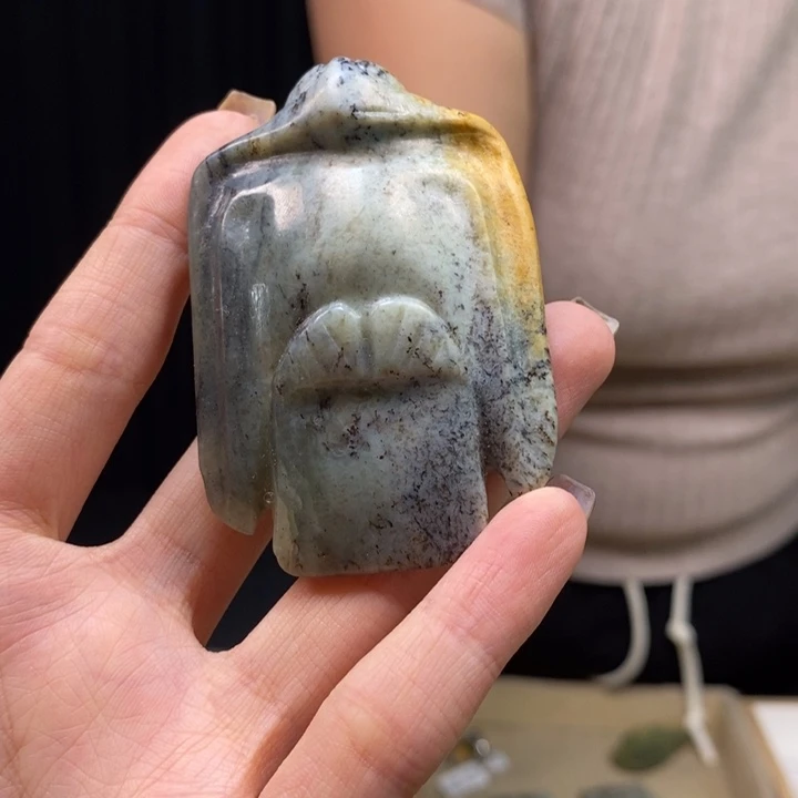 岫岩河磨玉（透闪石质玉）颈饰未镶嵌