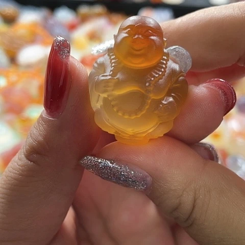 未镶嵌颈饰玛瑙/玉髓T****?
