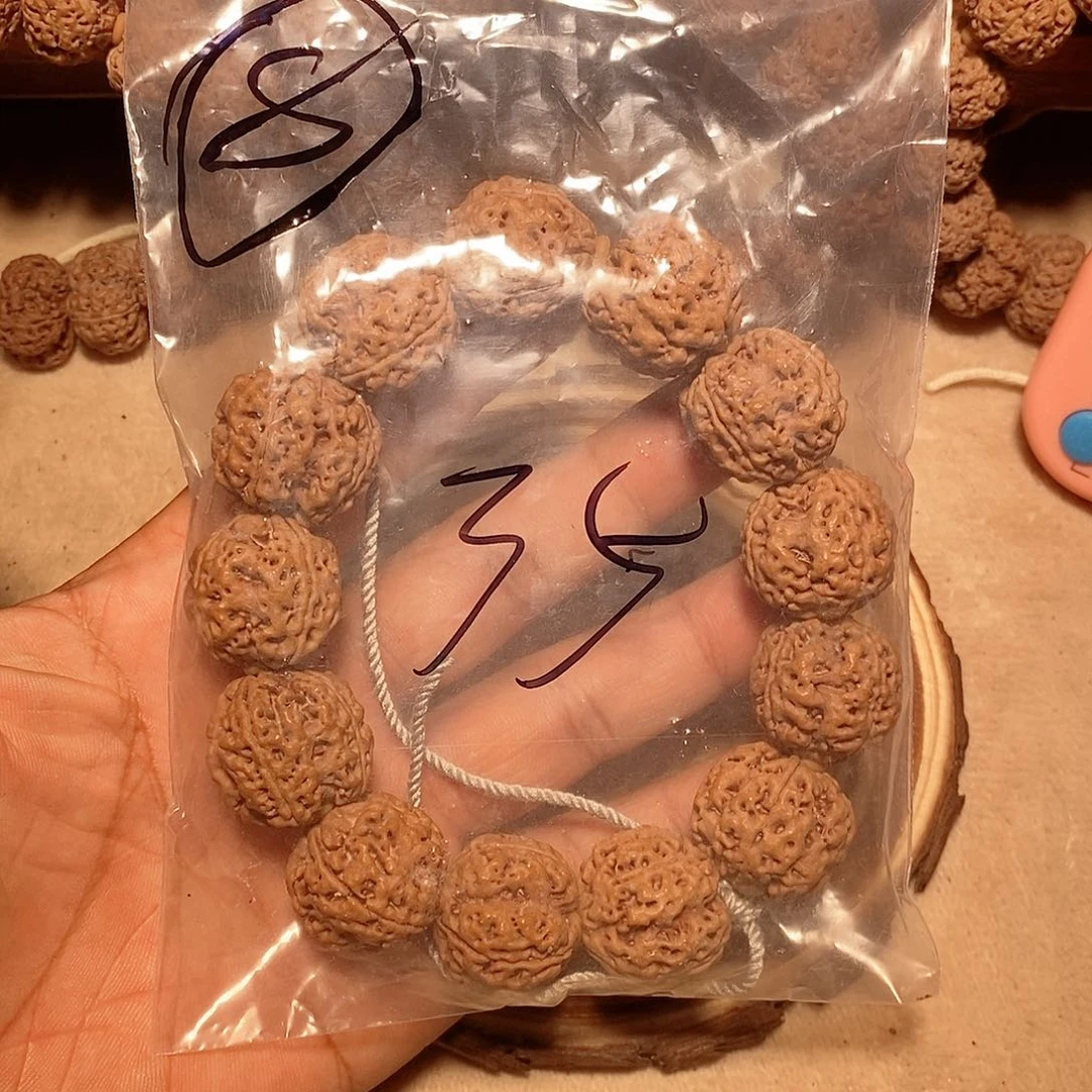 手串金刚菩提德**进8。