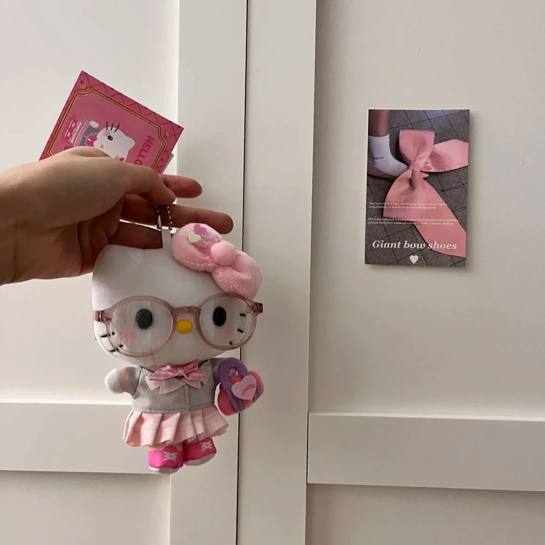 日本前成高校hellokitty猫闪闪高校公仔包包挂件