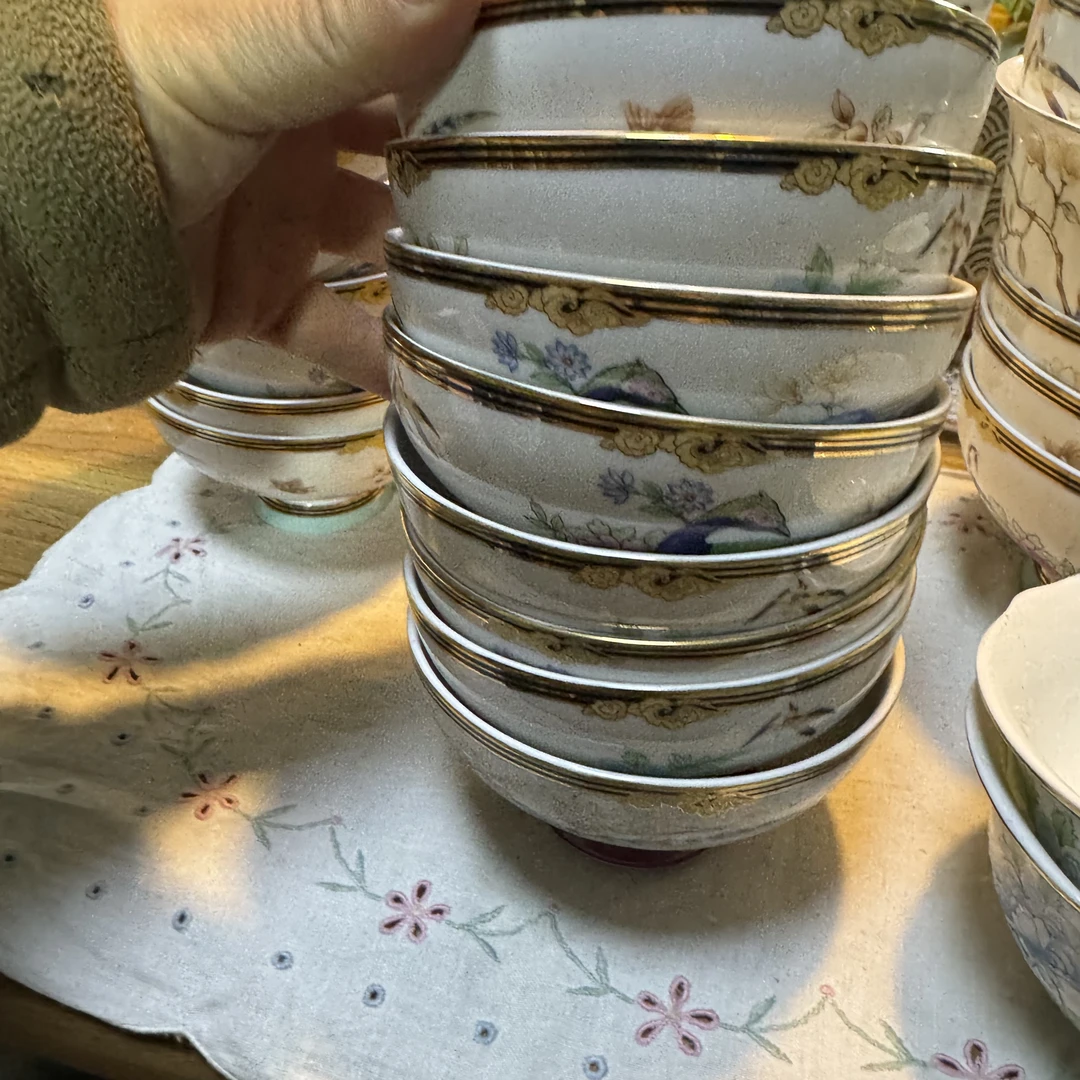 骨瓷孔雀4.5寸碗瑕疵款两个